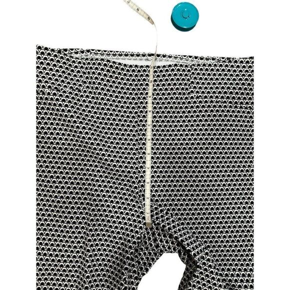 Chico's So Slimming Ankle Pant Black & White Business Sz 1 (Medium/8) EUC - Picture 4 of 8